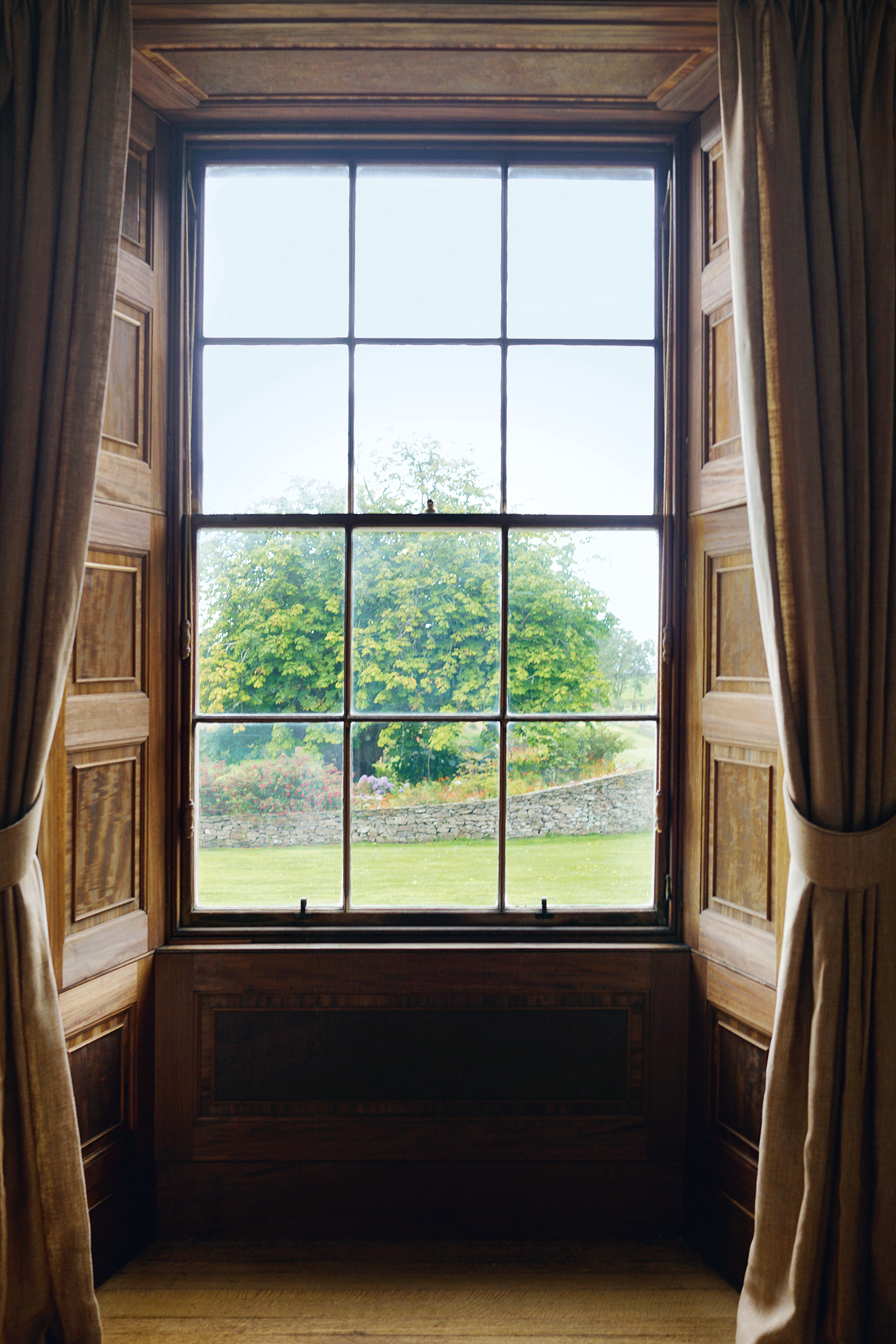 Ephson Helme Schottland Garten Natur Design