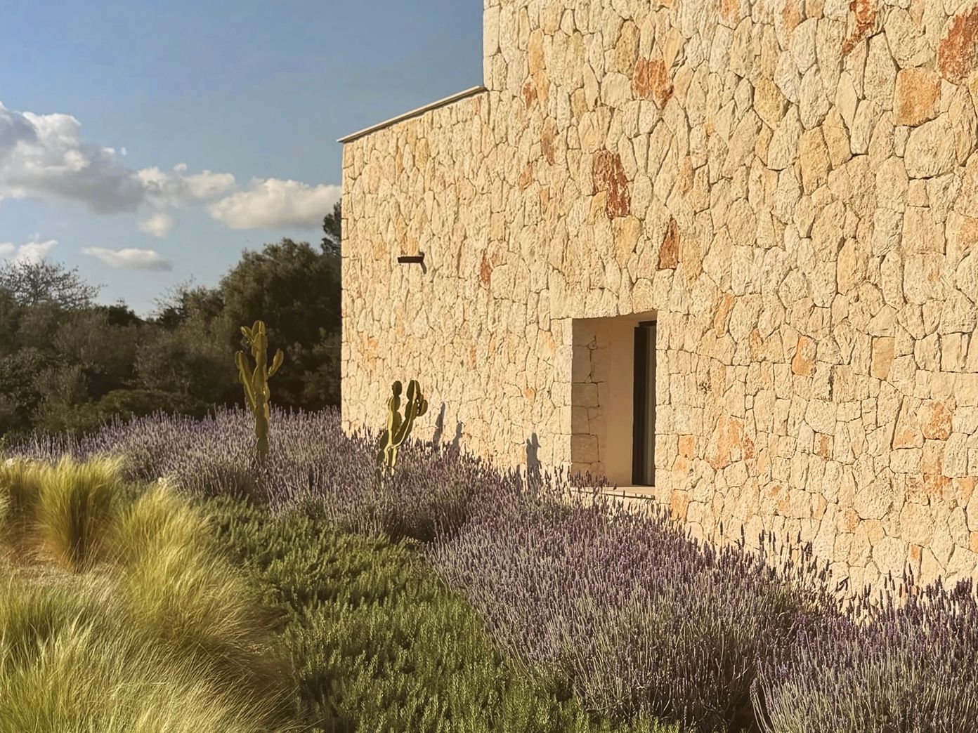 Landhaus-Idylle auf Mallorca: Dieses Selbstversorgerhaus ist ein Mix aus architektonischer Tradition und moderner Technik