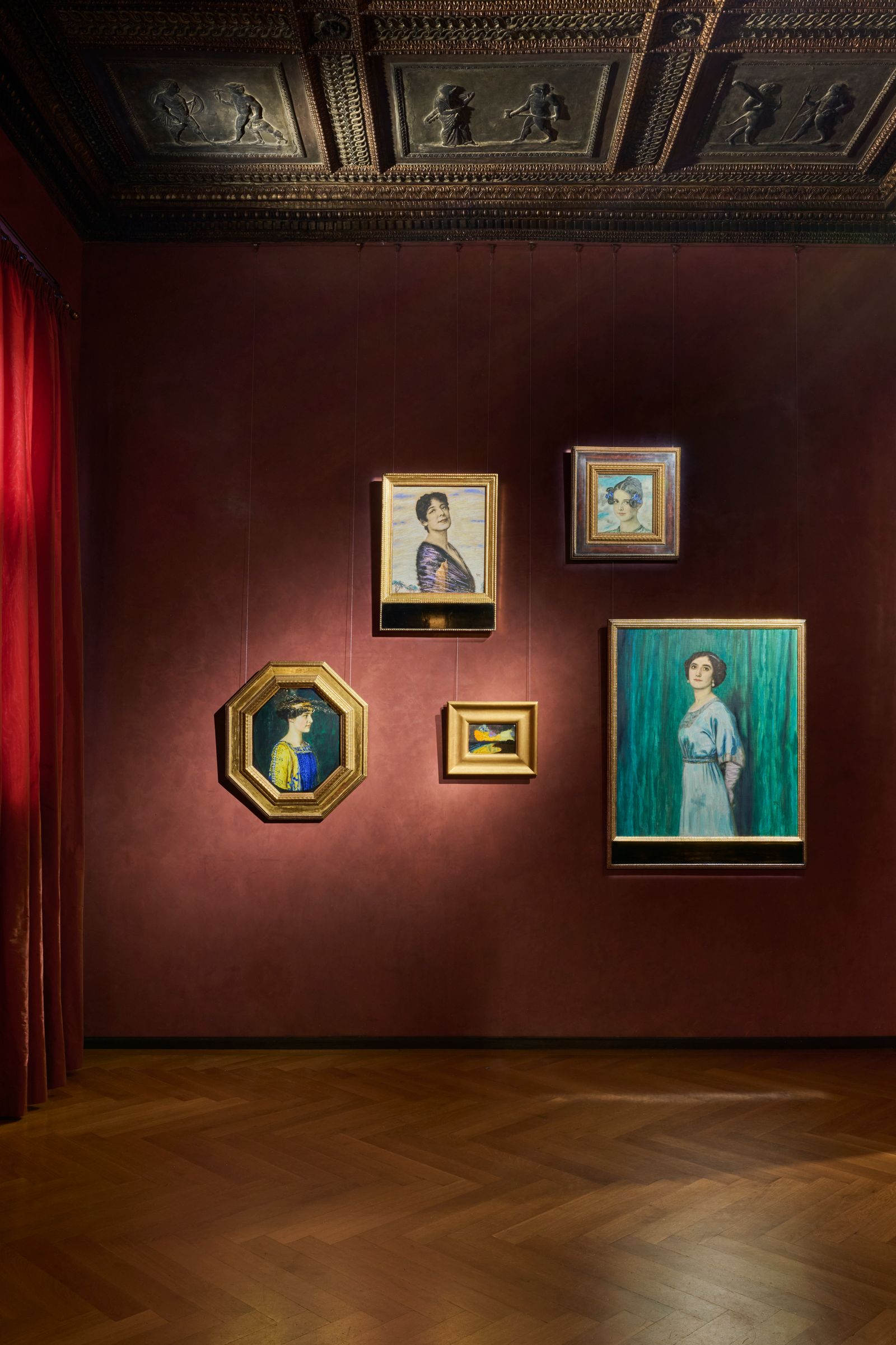 Frauen seines Lebens. Nach der Renovierung werden die restaurierten Gemälde in neuer Hängung präsentiert.