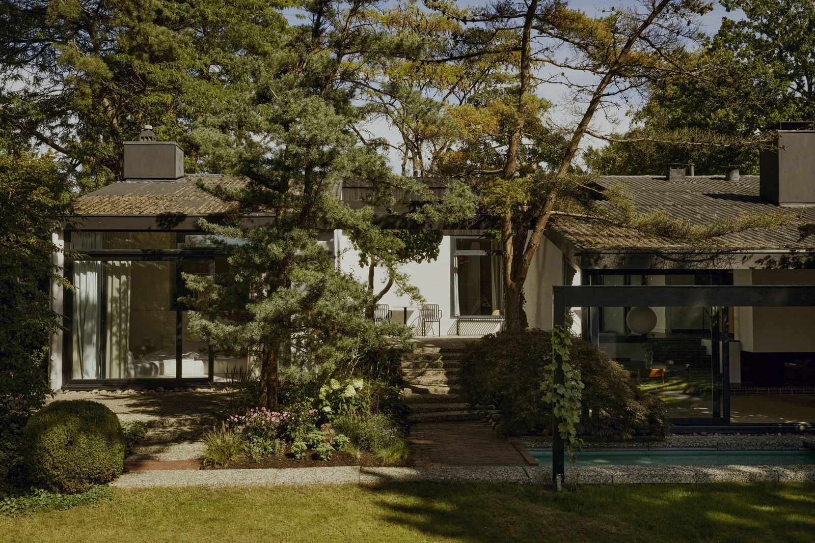 Architekten Haus 60er Jahre Haus Hamburg Elbe viele Bäume