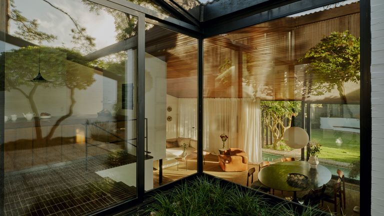 So lebt es sich auf einem Stockwerk: 7 schöne Bungalows weltweit