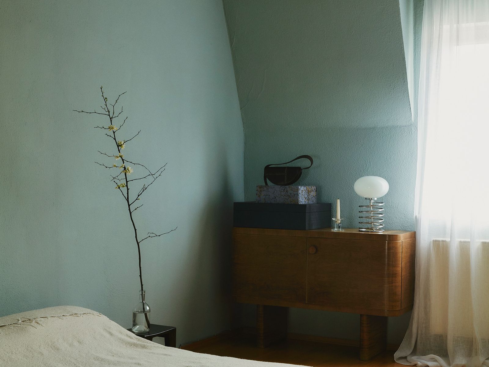 Ton in Ton: So wertet der Interior-Trend Colour Drenching Räume optisch auf