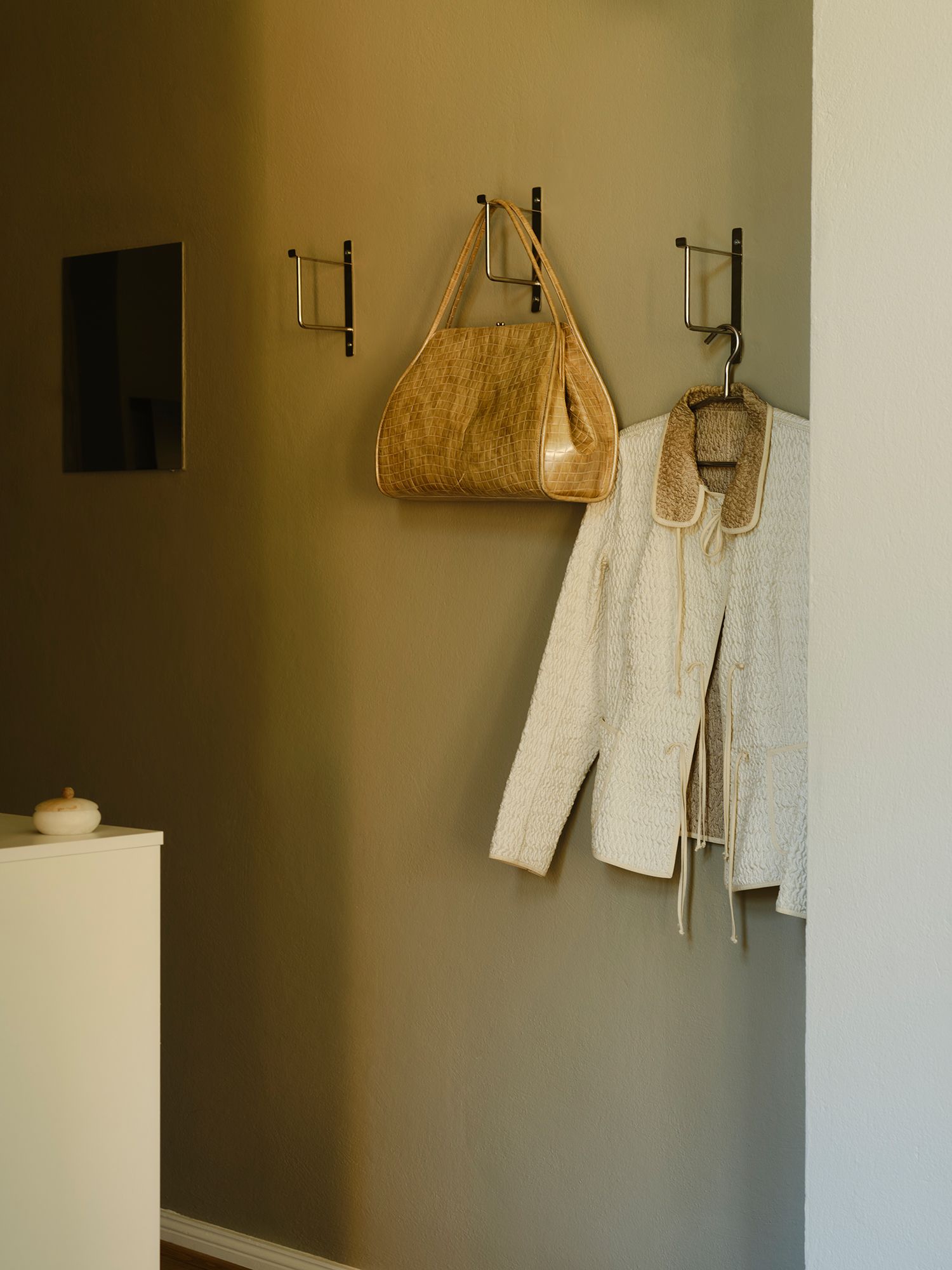 Garderobe mit VintageStücken