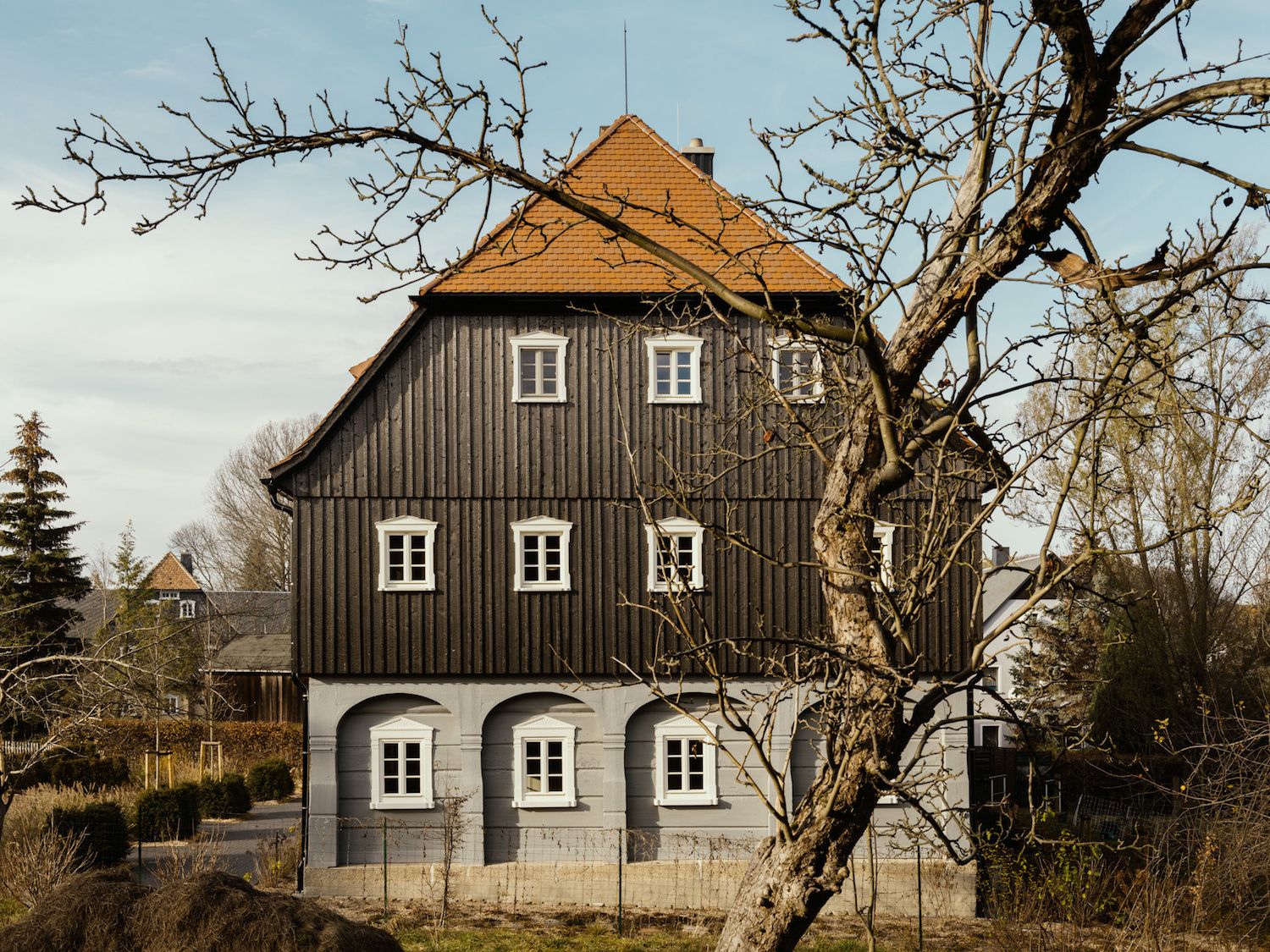 Renovierung alter Häuser: Worauf kommt es an und wie halten Sie Budget und Zeitplan ein?