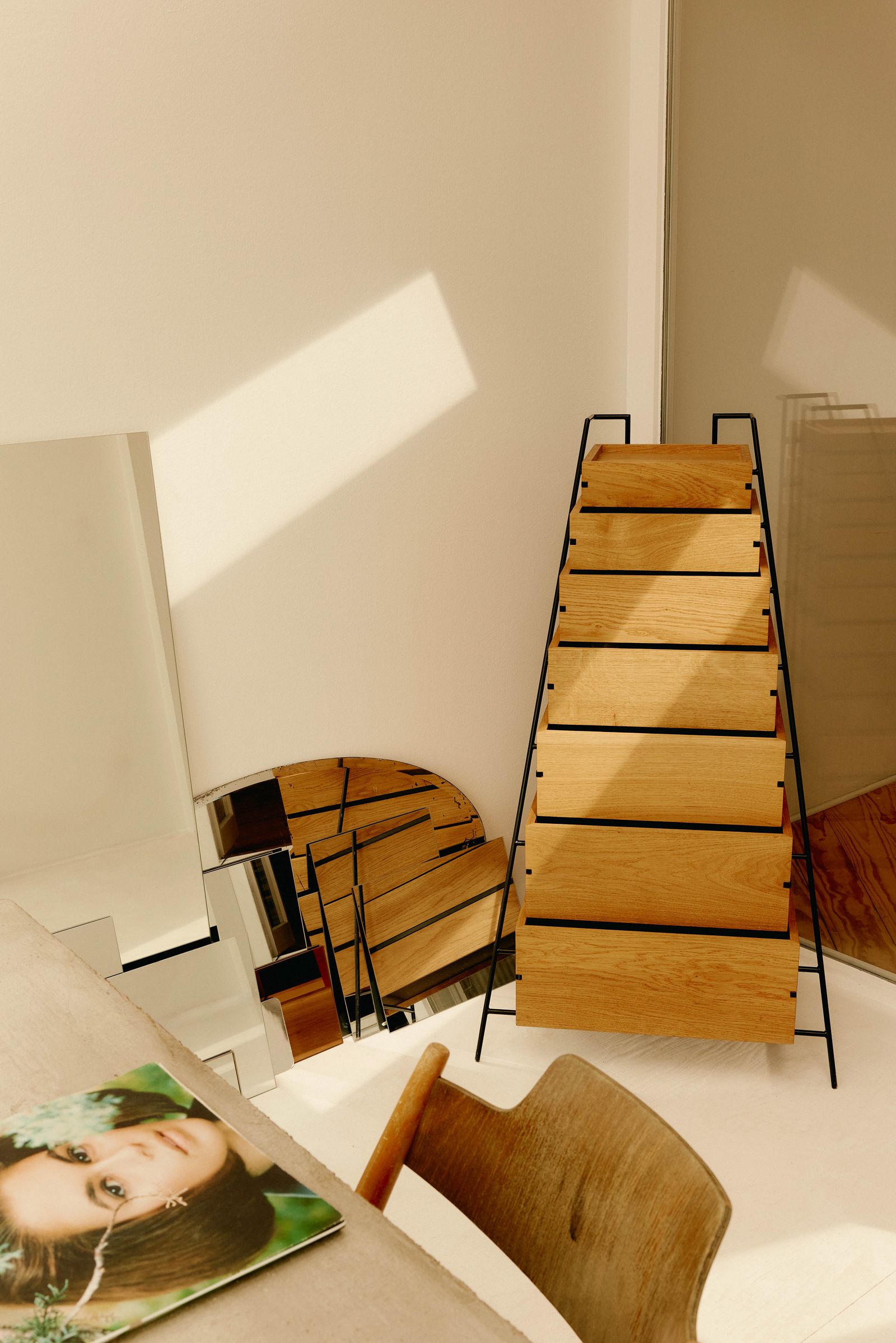 Schrank von Frama im Arbeitszimmer.