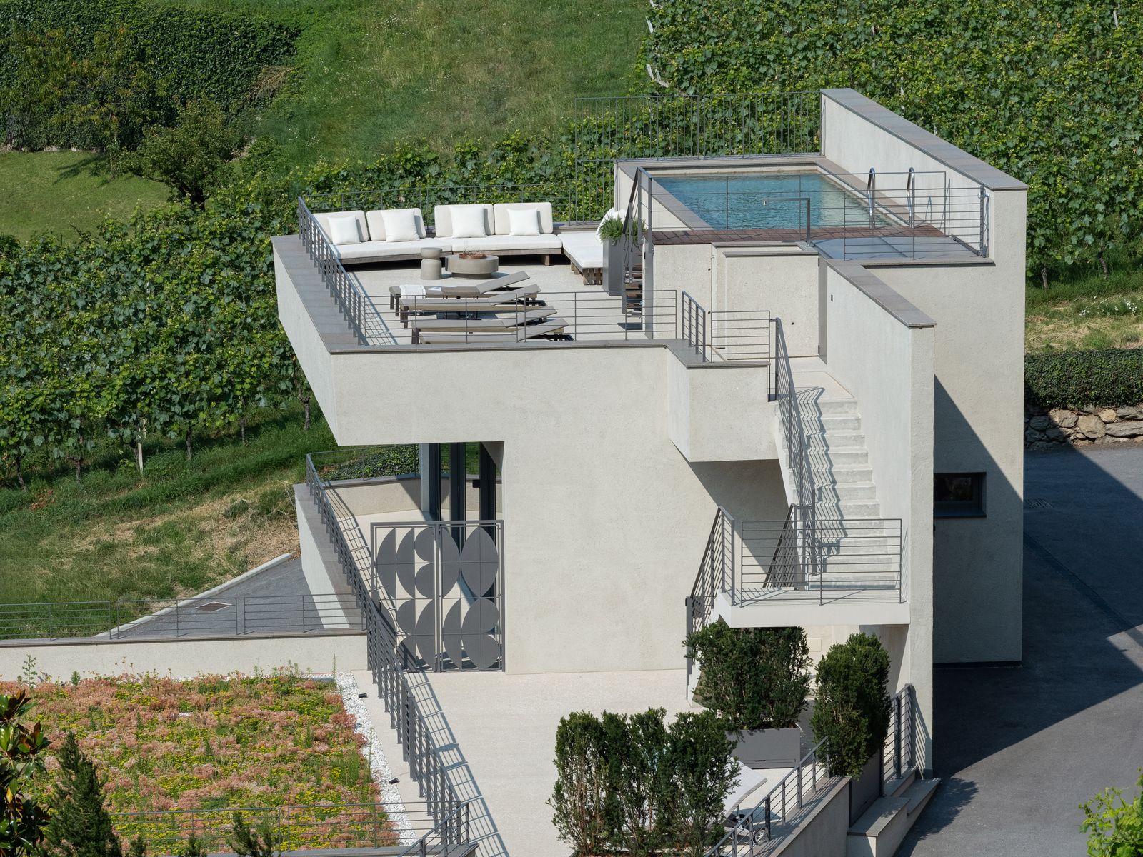 Hotel-Erweiterung: Hannes Peer setzt mit seinem Loft „Spazio 46“ in Meran erfrischende Kontraste