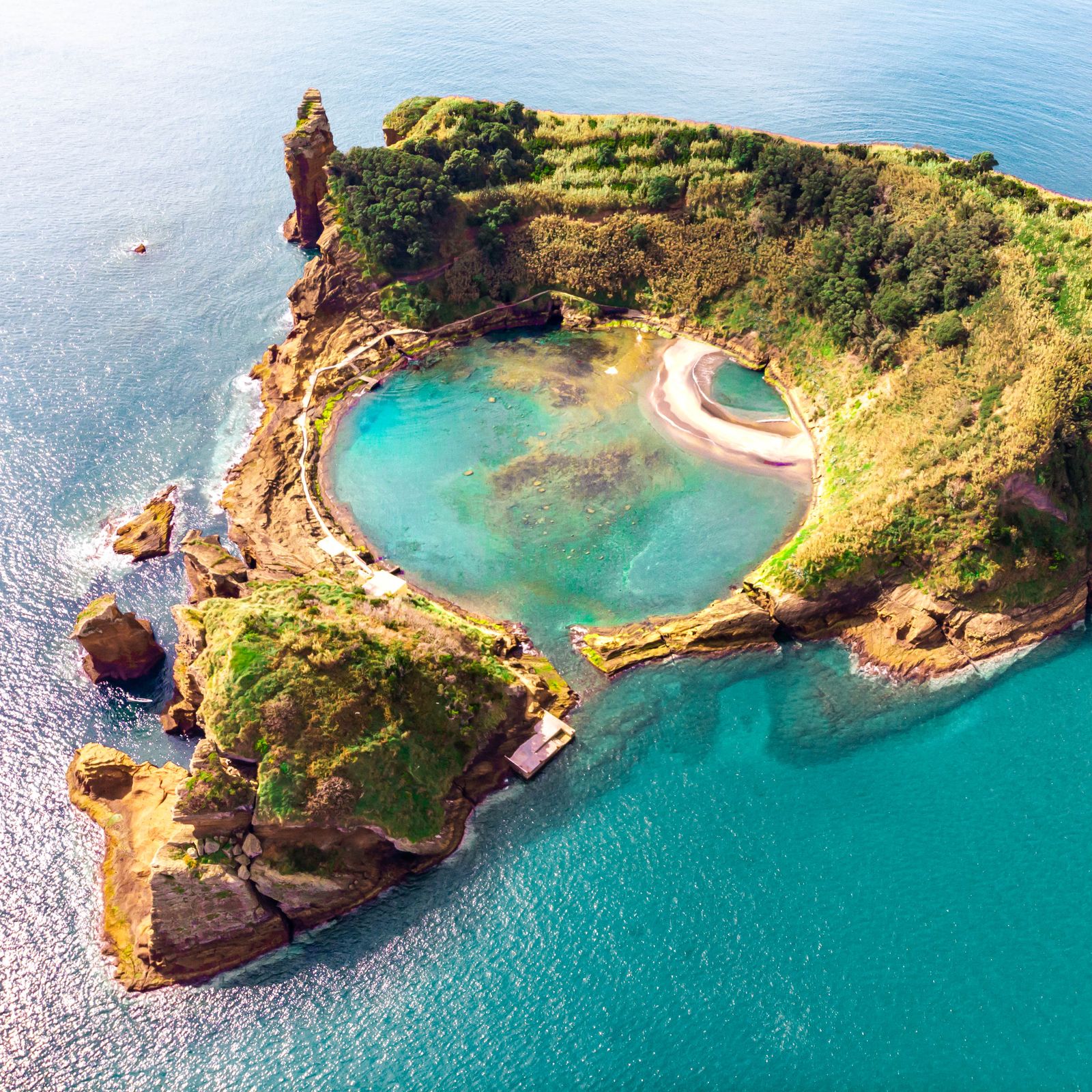 Das ist der spektakulärste Meerwasser-Swimmingpool der Welt &#8211; und so kommen Sie hin!