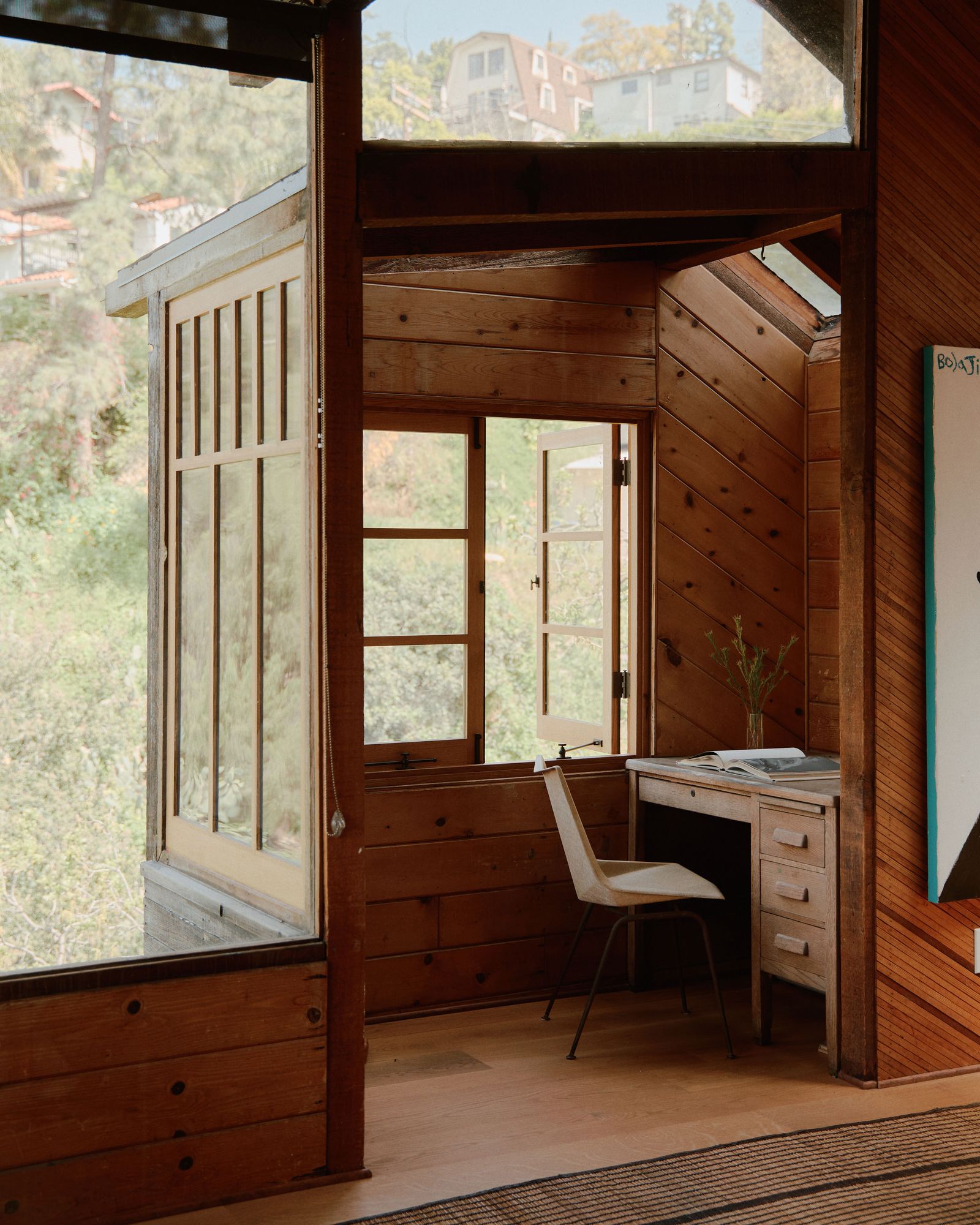 Renovierung Los Angeles FamilienHaus Holztäfelung integrierte Schreibetisch