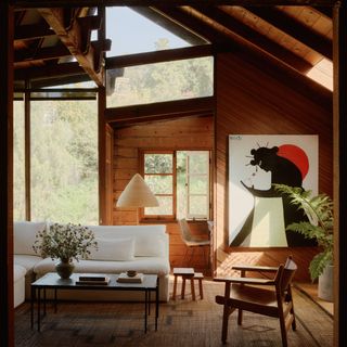 Spektakulärer Neustart: Wie eine baufällige Jagdhütte in Kalifornien zum lichtdurchfluteten Familien-Kokon wurde